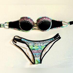 Swimsuit two-piece strapless top